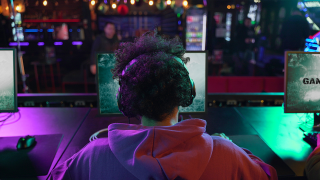 Important Considerations for Choosing the Right Refresh Rate Monitor for Your Setup
